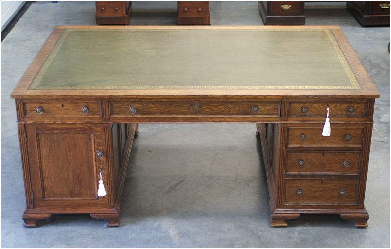 1021 Large Antique Oak Partners Desk Maple & Co (2)